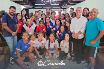 Prefeitura de Caxambu Homenageia Escolas que Representaram o Município nos Jogos Escolares de Minas Gerais