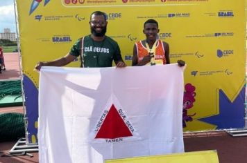 ATLETA DE CAXAMBU CONQUISTA MEDALHAS NAS PARALIMPÍADAS ESCOLARES 2024