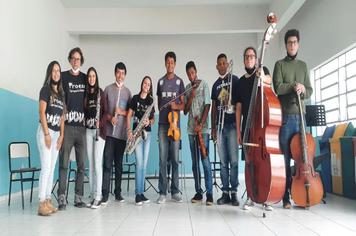 PROJETO ORQUESTRA ESCOLA SINFONIA DAS ÁGUAS – APRESENTAÇÕES ESTIMULAM INTERESSE PELA MÚSICA