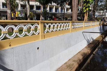 SERVIÇO DE PINTURA NOS MUROS DO RIBEIRÃO BENGO CONTINUA ESTA SEMANA