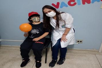 DIA DE VACINAÇÃO NA POLICLÍNICA