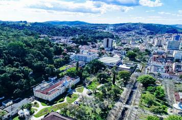 COMPROMETIMENTO COM O POVO DE CAXAMBU.