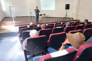 ENCONTRO DEBATE QUALIFICAÇÃO E ORDENÇÃO DOS SERVIÇOS DE CHARRETES EM CAXAMBU