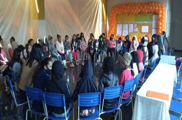 MAIO LARANJA NA ESCOLA CHAPEUZINHO VERMELHO