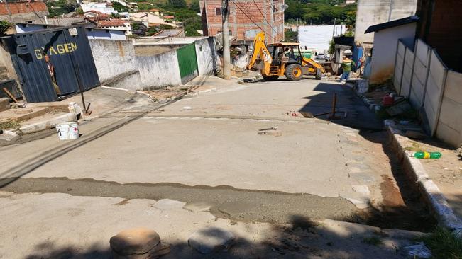 RECOMPOSIÇÃO DE CALÇAMENTO NO SANTA TEREZA