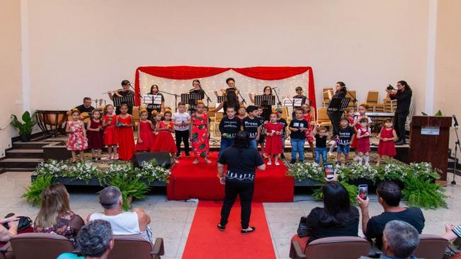 AUDIÇÃO DE FINAL DE ANO DA ESCOLA MUNICIPAL DE MÚSICA