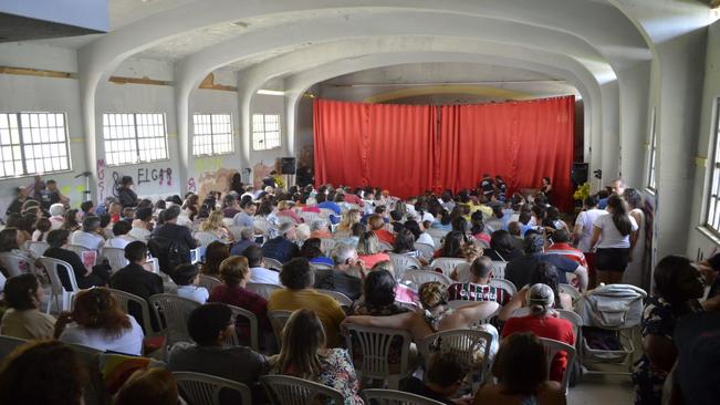 Apresentação da Escola Municipal de Música