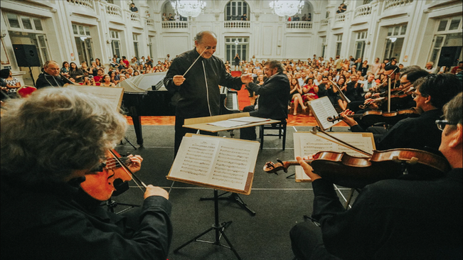 APRESENTAÇÕES: QUINTETO E ORQUESTRA VERSATILIS