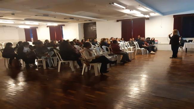 FORMAÇÃO PROFISSIONAL PARA A EDUCAÇÃO INFANTIL