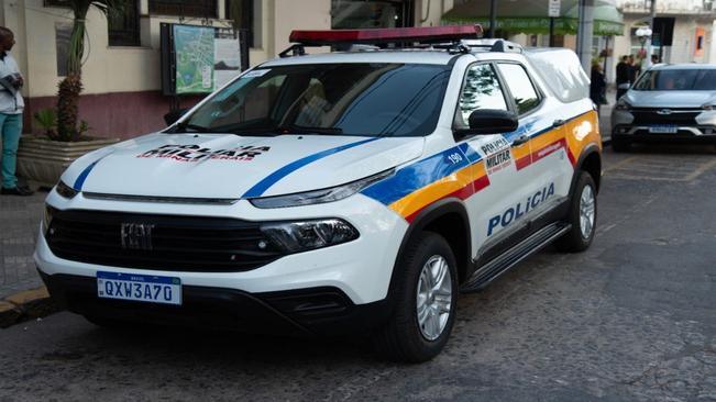 NOVA VIATURA DE POLÍCIA MILITAR PARA CAXAMBU