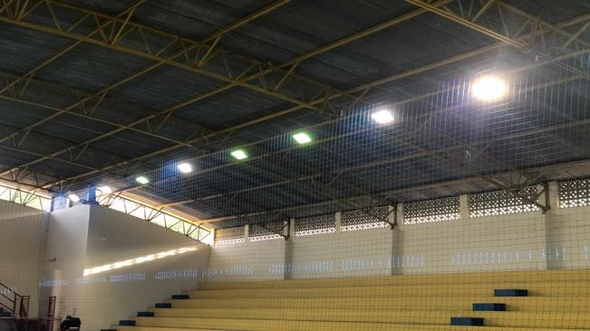 REFORMA NO POLIESPORTIVO JORGE CURI E CAMPO DA FUNDAÇÃO